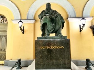 Denkmal für Alexander Ostrovsky