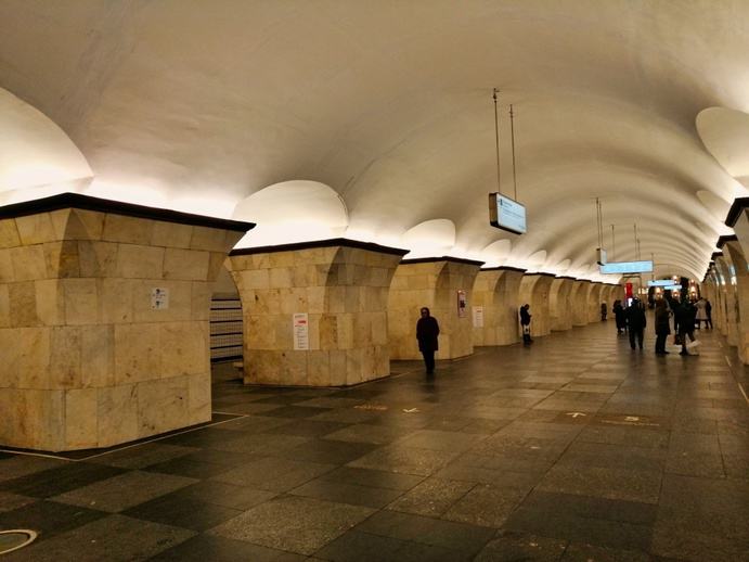 Metro-Moskau-110